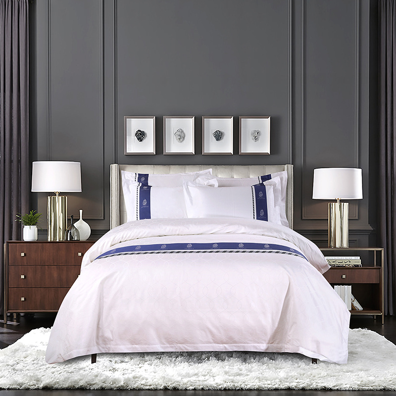 Lankavärjätty mukautettu logo, 100 % puuvillaa vuodevaatteet setti